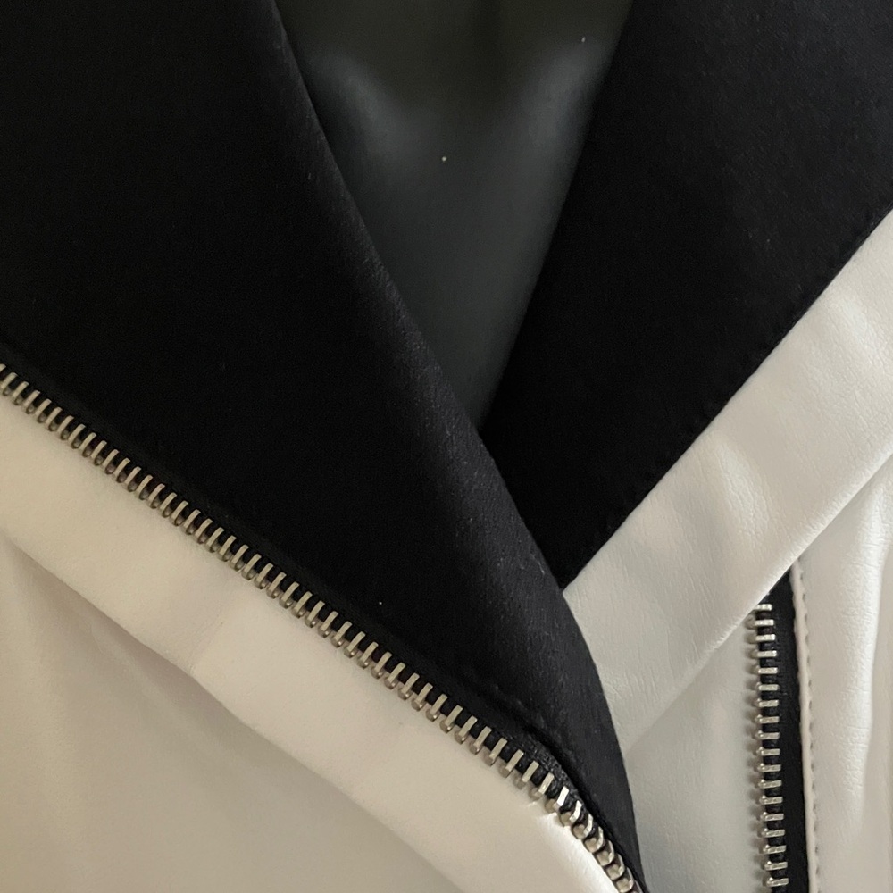 NWT White and Black Moto Jacket - Picture 3 of 6